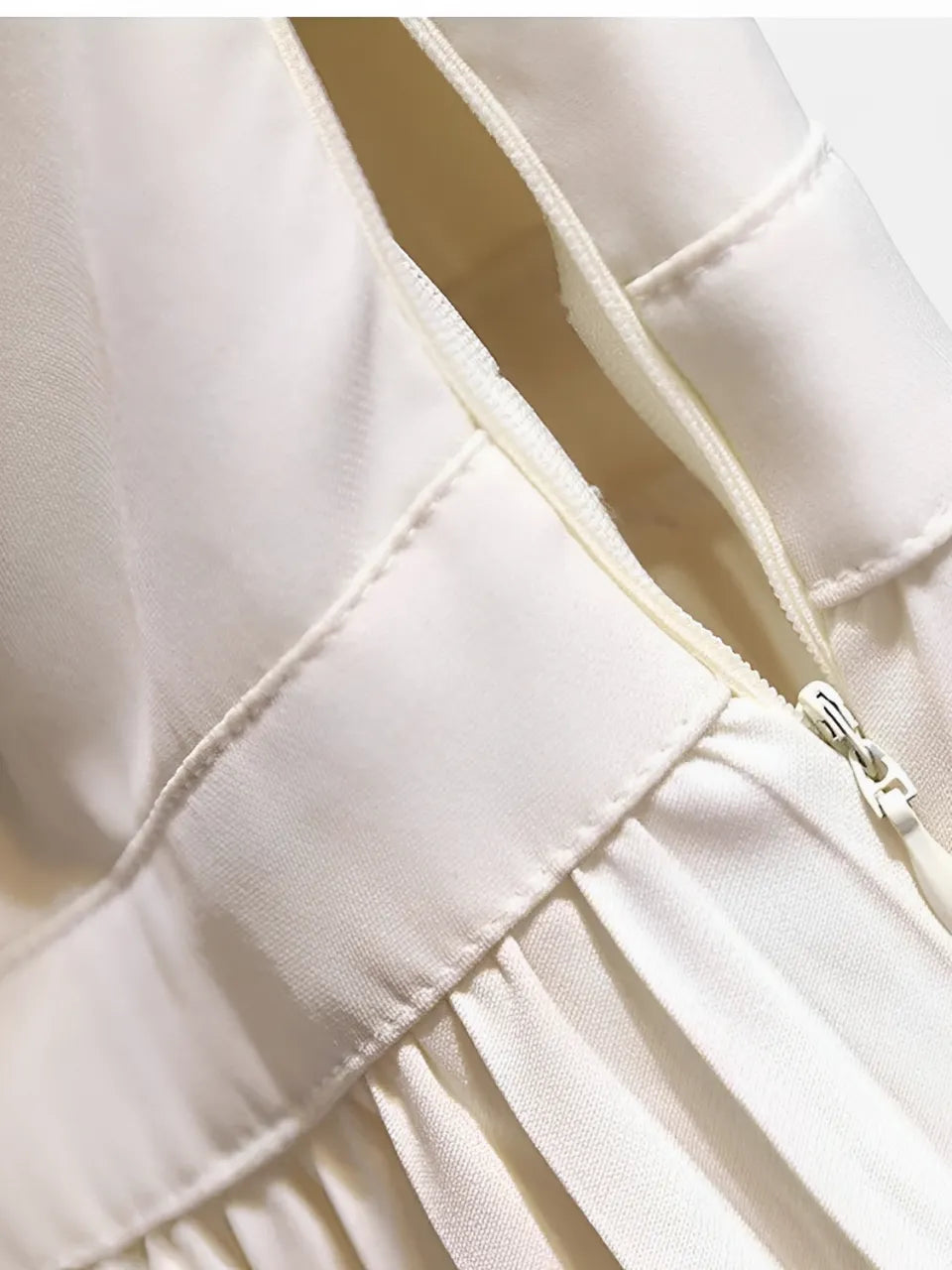 Vestido Midi Alfaiataria Plissado com Cinto Yara