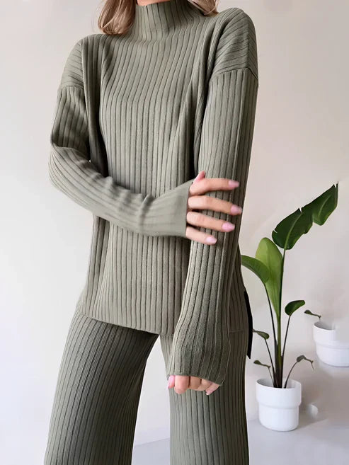 Conjunto de Tricô Canelado com Suéter Mullet Gola Alta e Calça Pantalona Laura - OUTONO/INVERNO