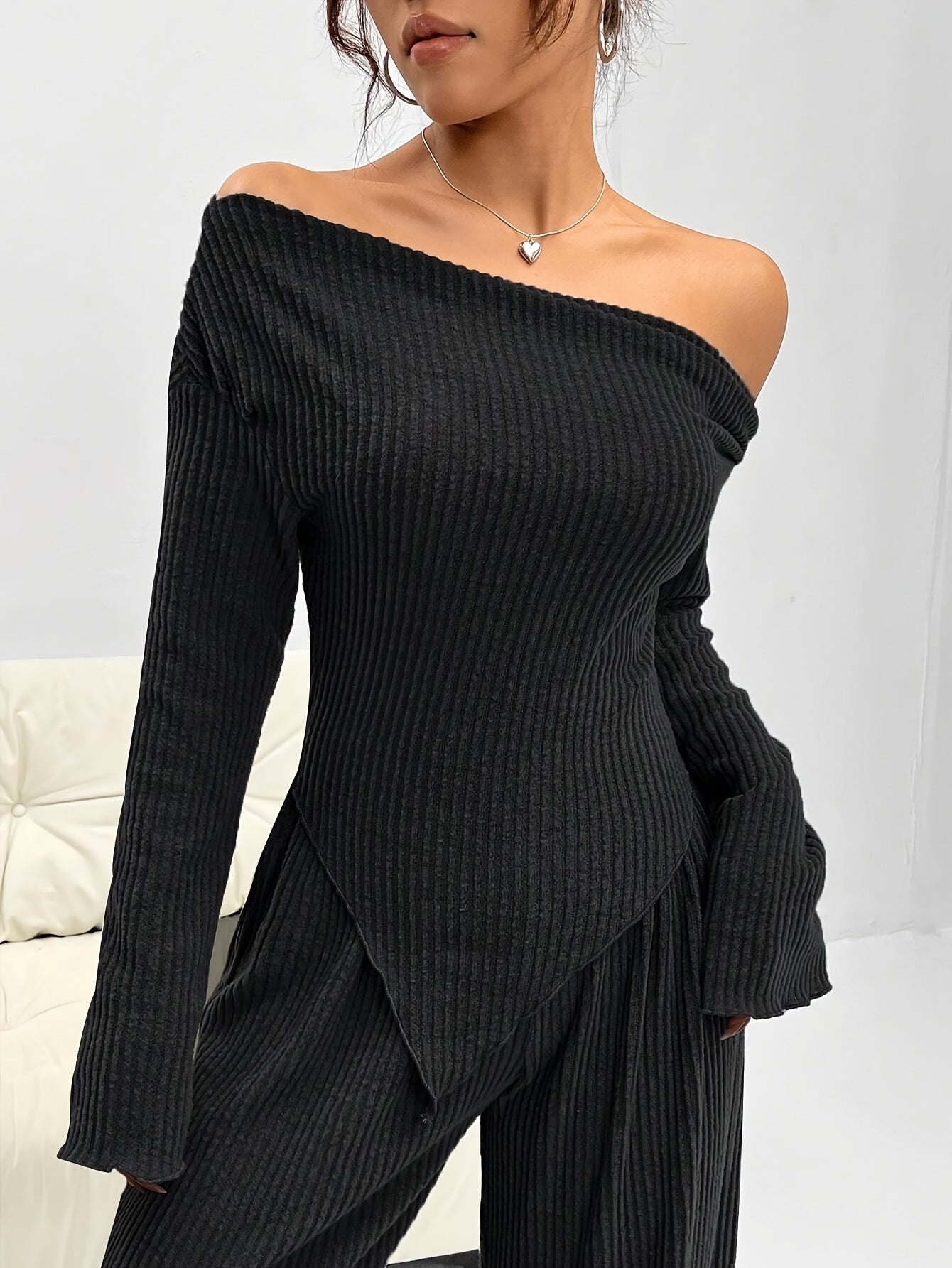 Conjunto Feminino Blusa Manga Longa Assimétrica e Calça Pantalona Confy