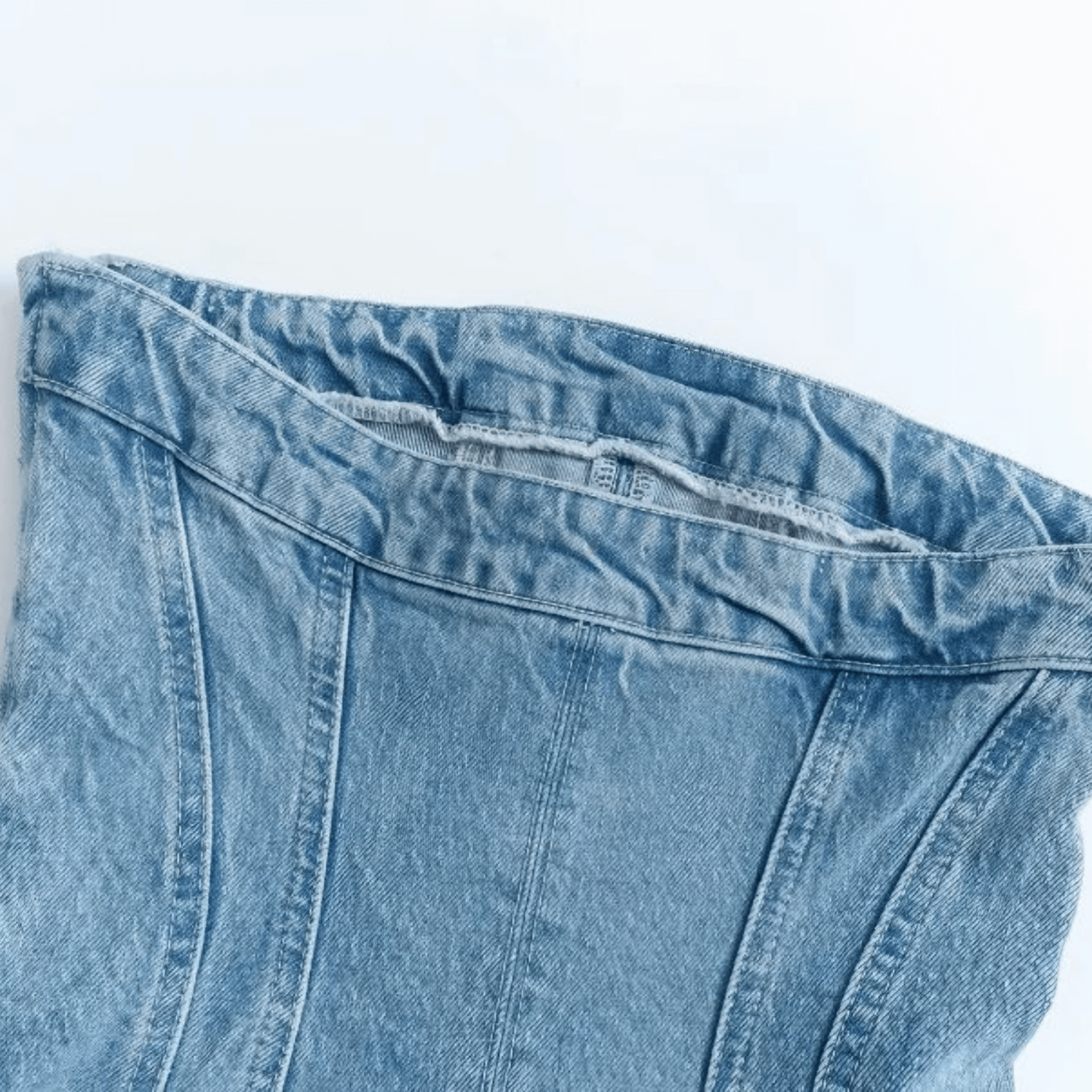 Vestido Jeans Curto Tomara que Caia Estilo Corset – Bordeaux