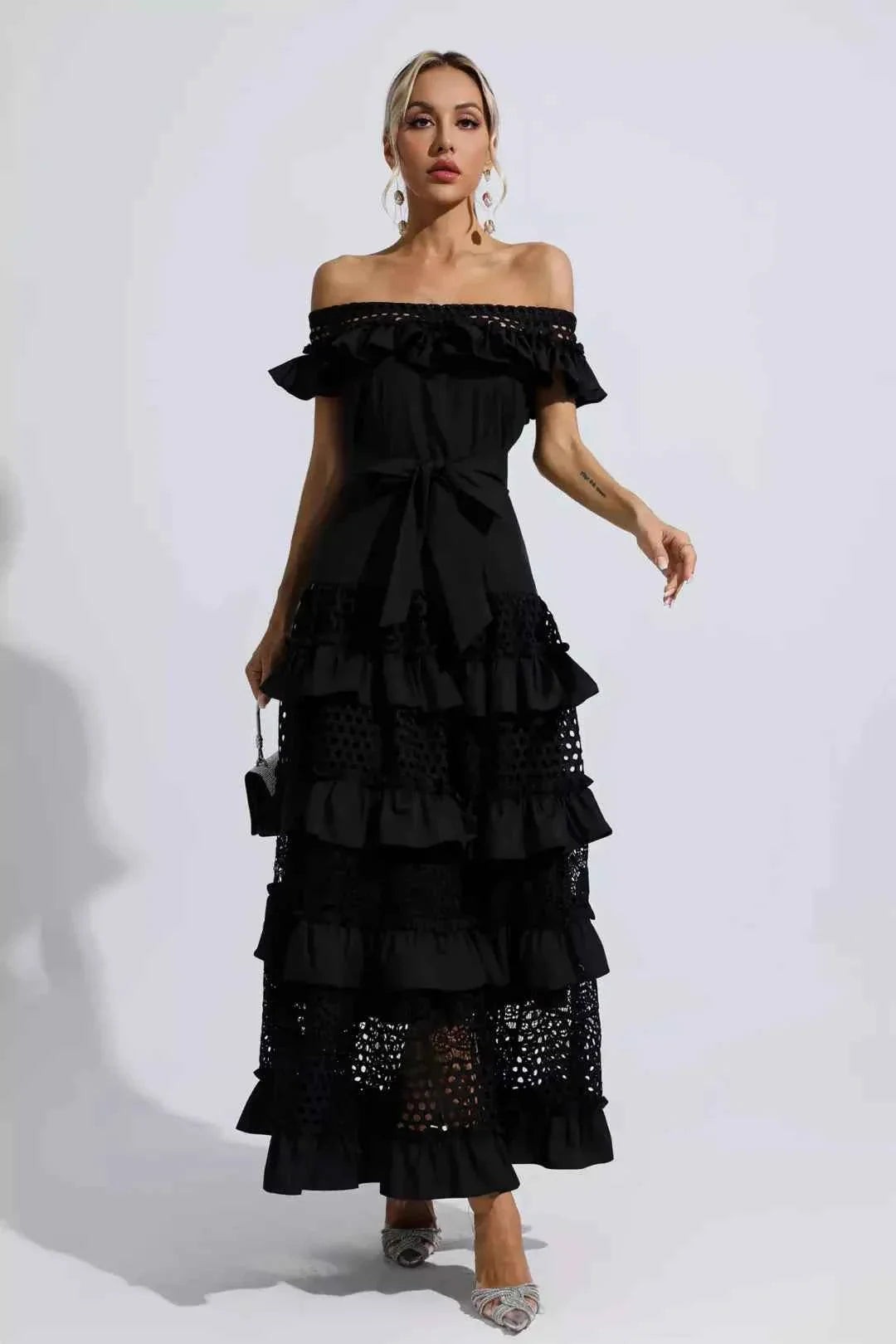 Vestido Longo com Babados e Renda Vazado – Roisille