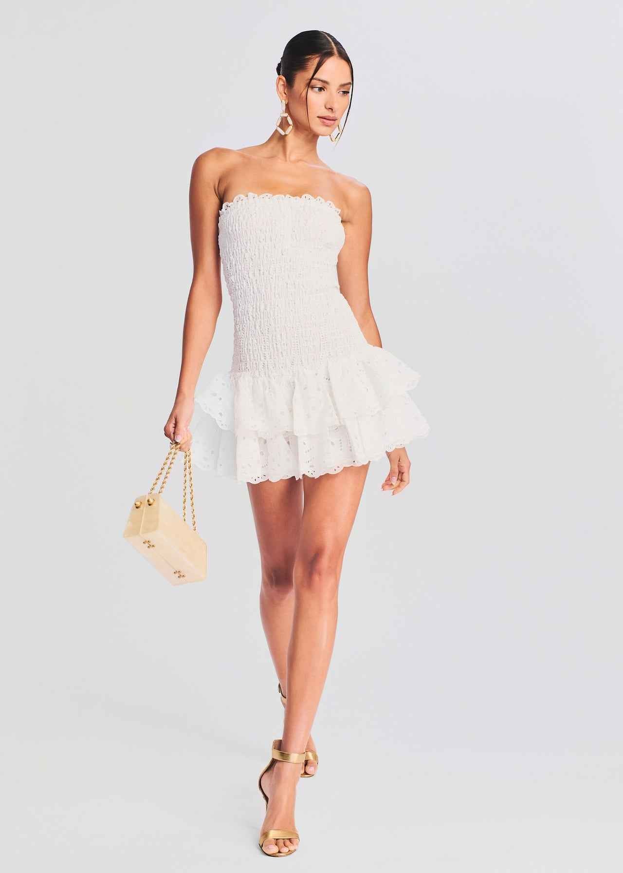 Vestido Curto Tomara que Caia Branco com Babados e Broderie – Celeste