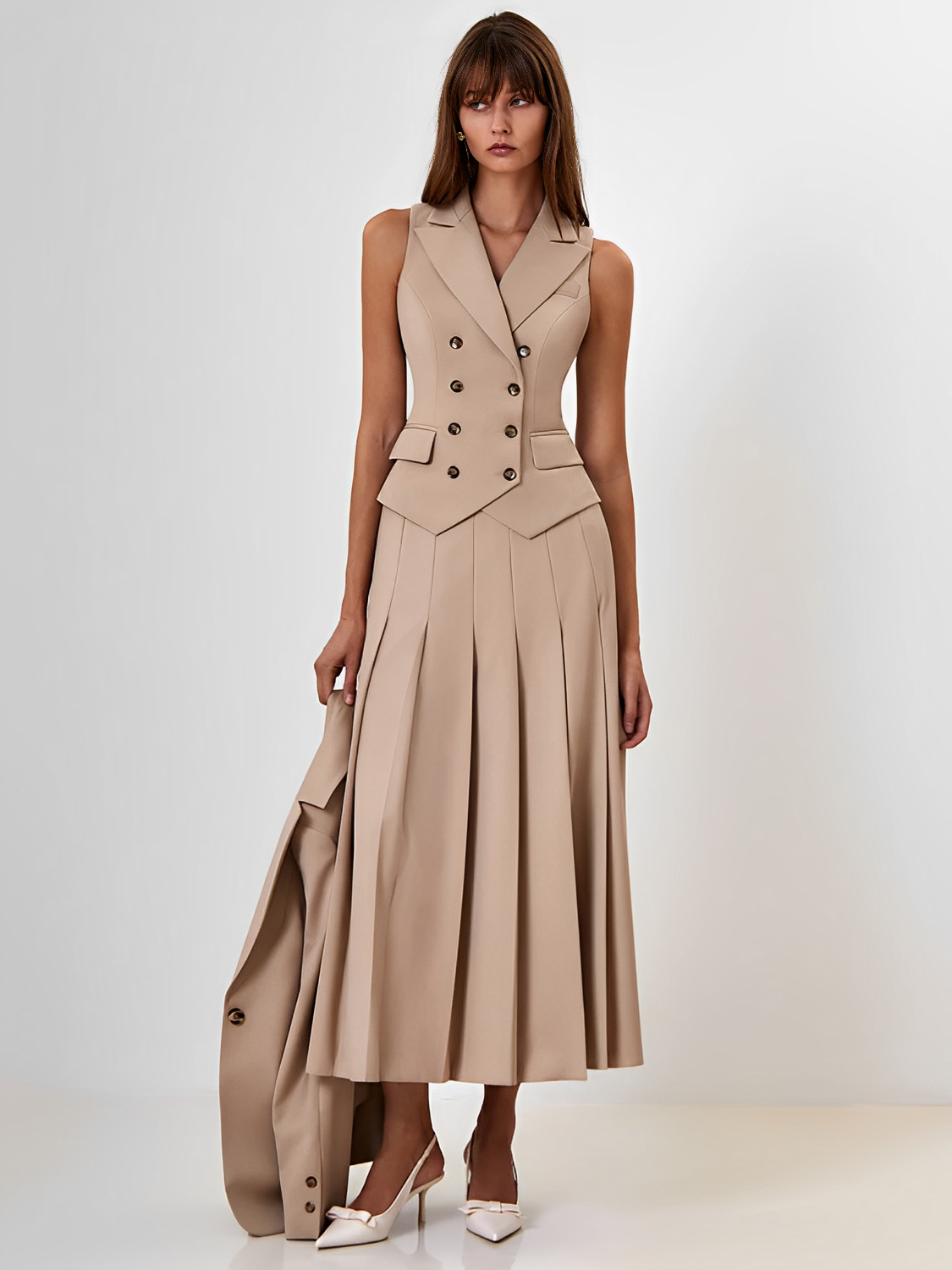 Conjunto Feminino de Alfaiataria com  Colete Clássico e Saia Alessandra