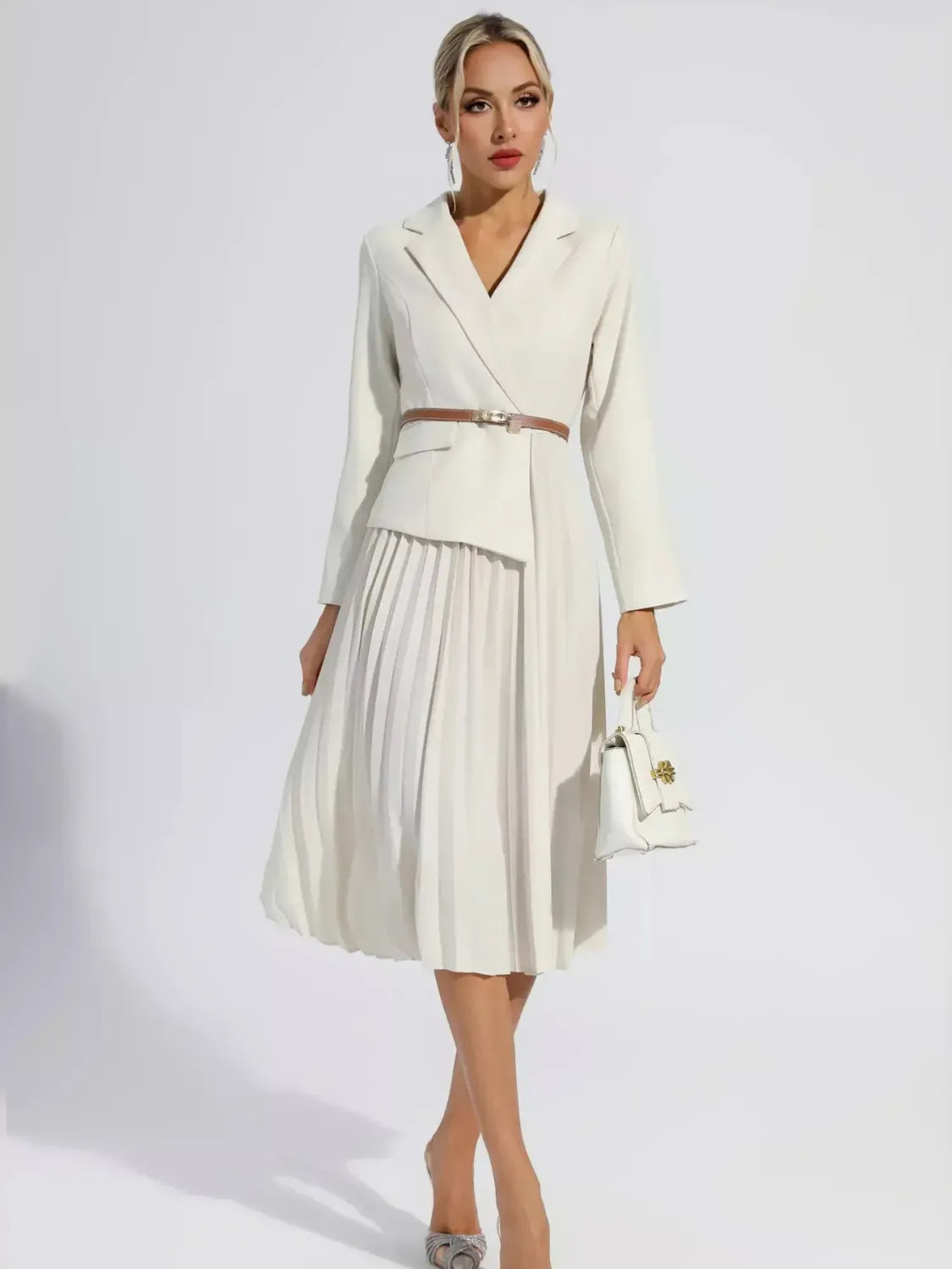 Vestido Midi Alfaiataria Plissado com Cinto Yara