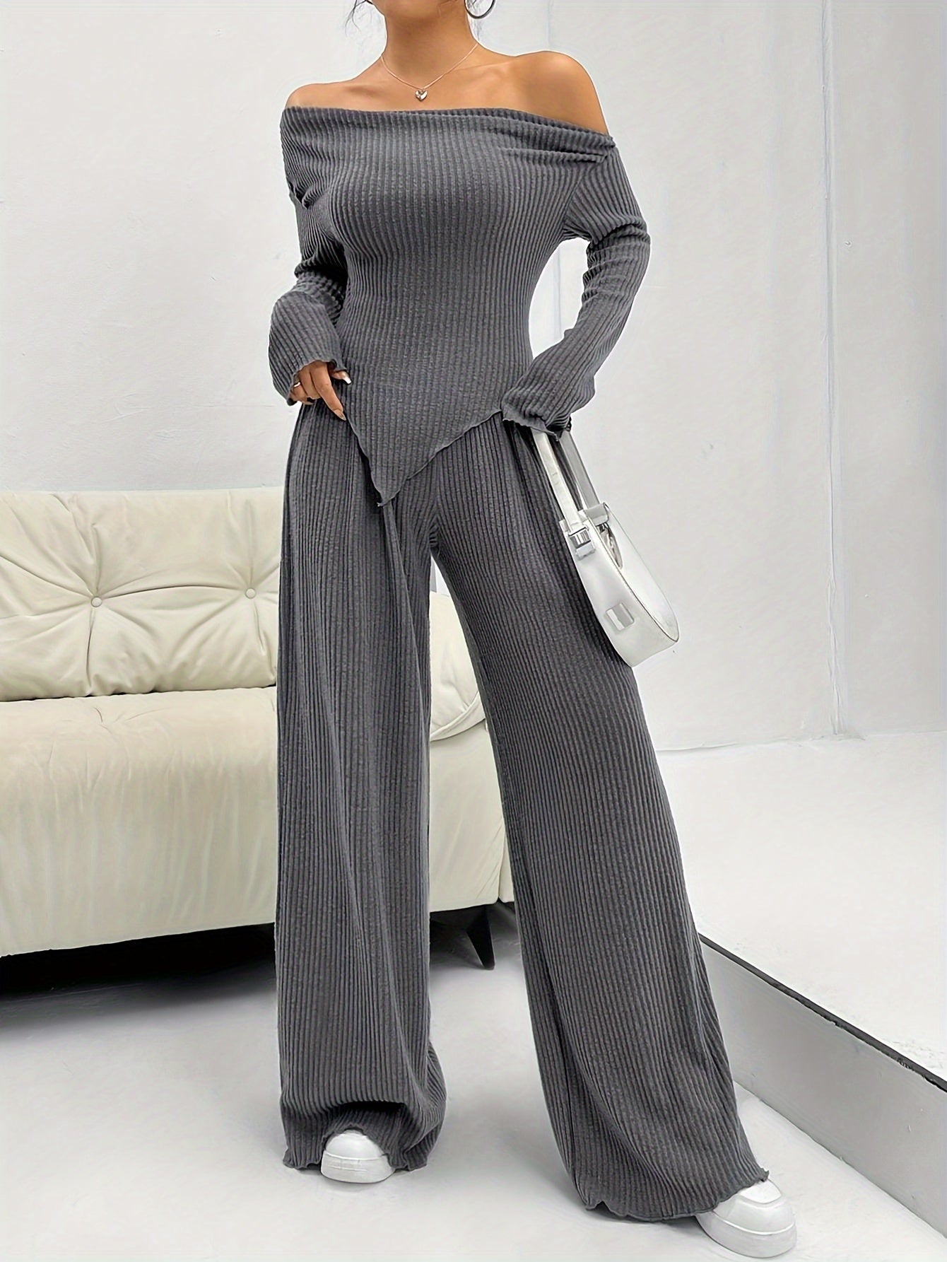 Conjunto Feminino Blusa Manga Longa Assimétrica e Calça Pantalona Confy