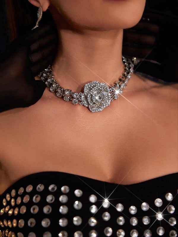 Colar Choker de Luxo com Flor de Cristal e Pedraria – Rose