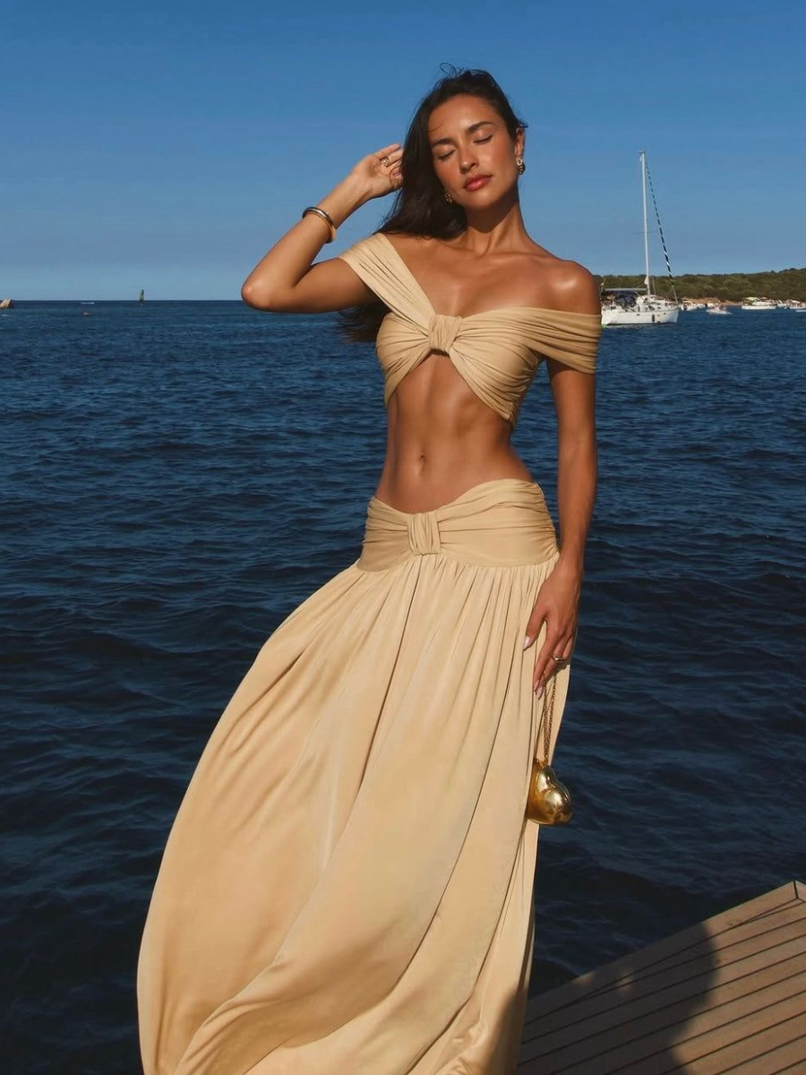 Conjunto Cropped e Saia Longa Dalene