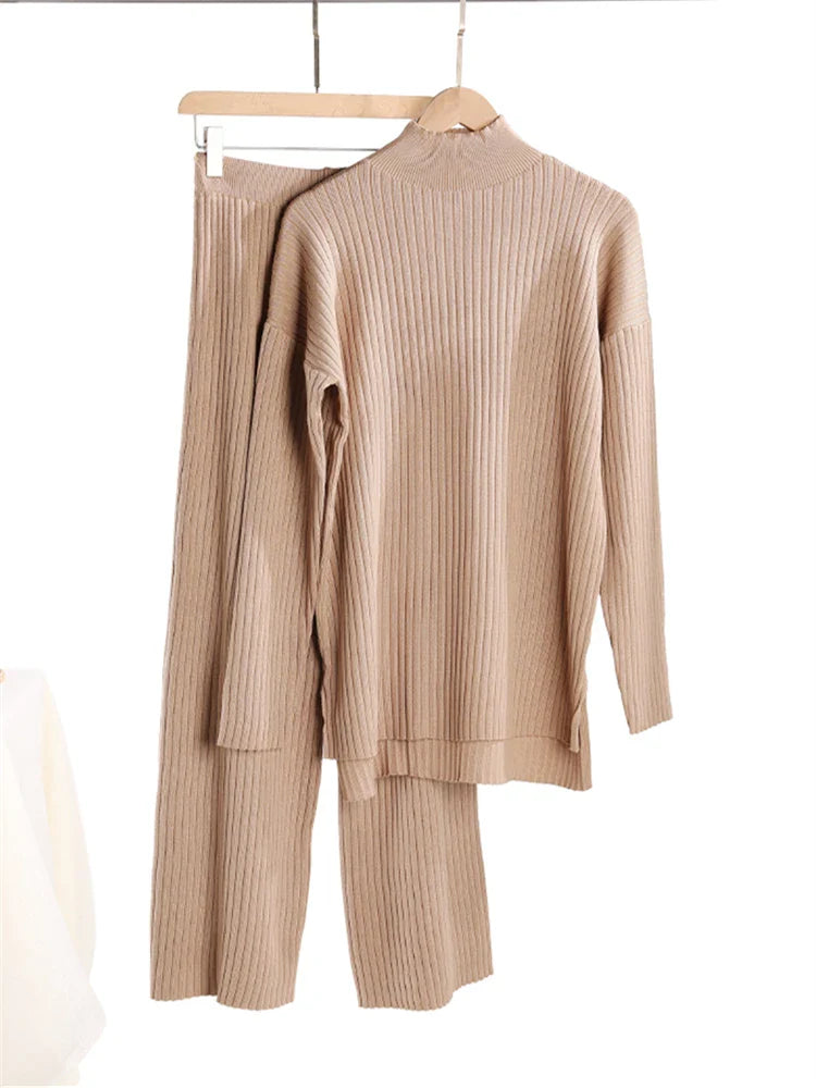 Conjunto de Tricô Canelado com Suéter Mullet Gola Alta e Calça Pantalona Laura - OUTONO/INVERNO