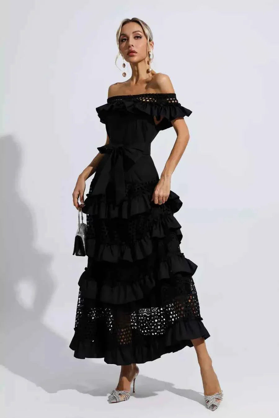 Vestido Longo com Babados e Renda Vazado – Roisille