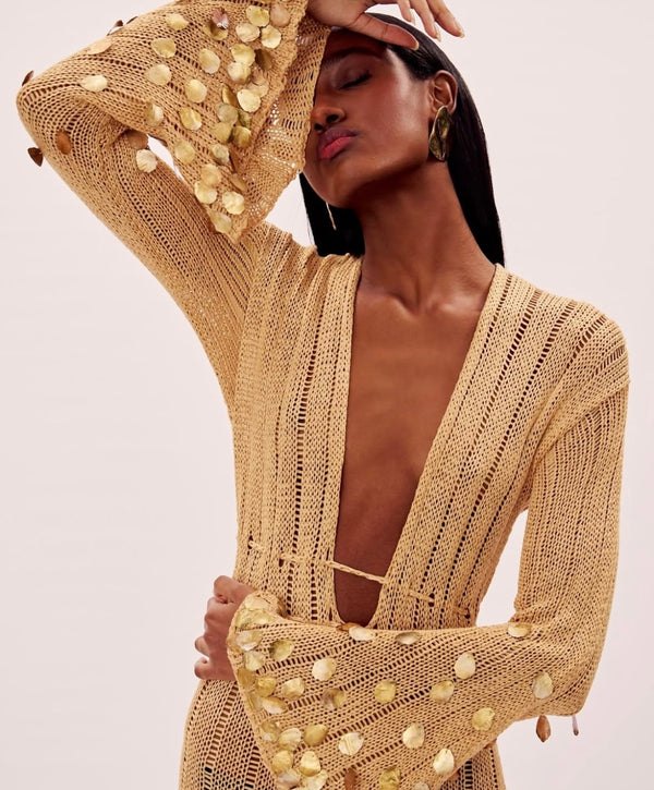 Vestido Longo de Tricô com Paetês Bordados e Manga Sino – Aura